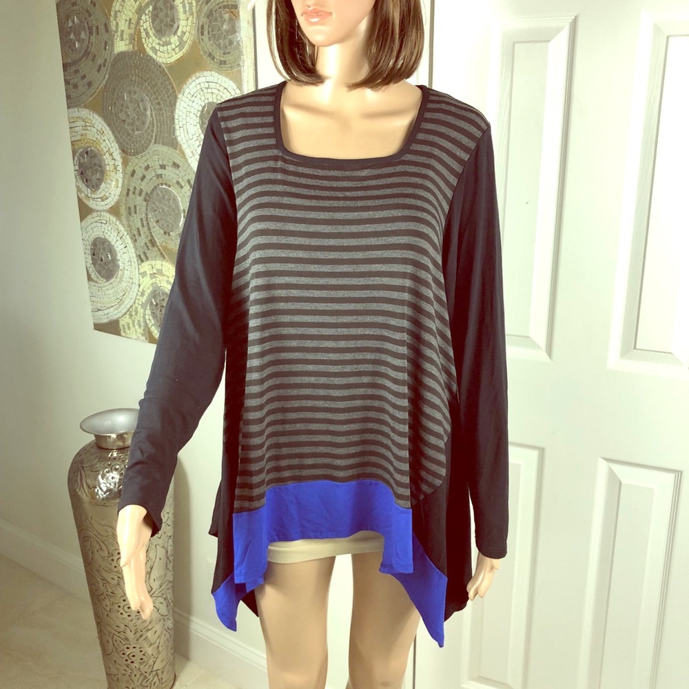 🔮 Lovely light sweater tunic 🔮